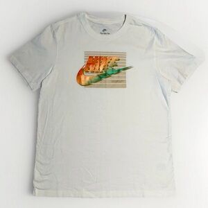 The Nike T-Shirt Men L Short Sleeve Athletic Cut Graphic Logo White Multicolor